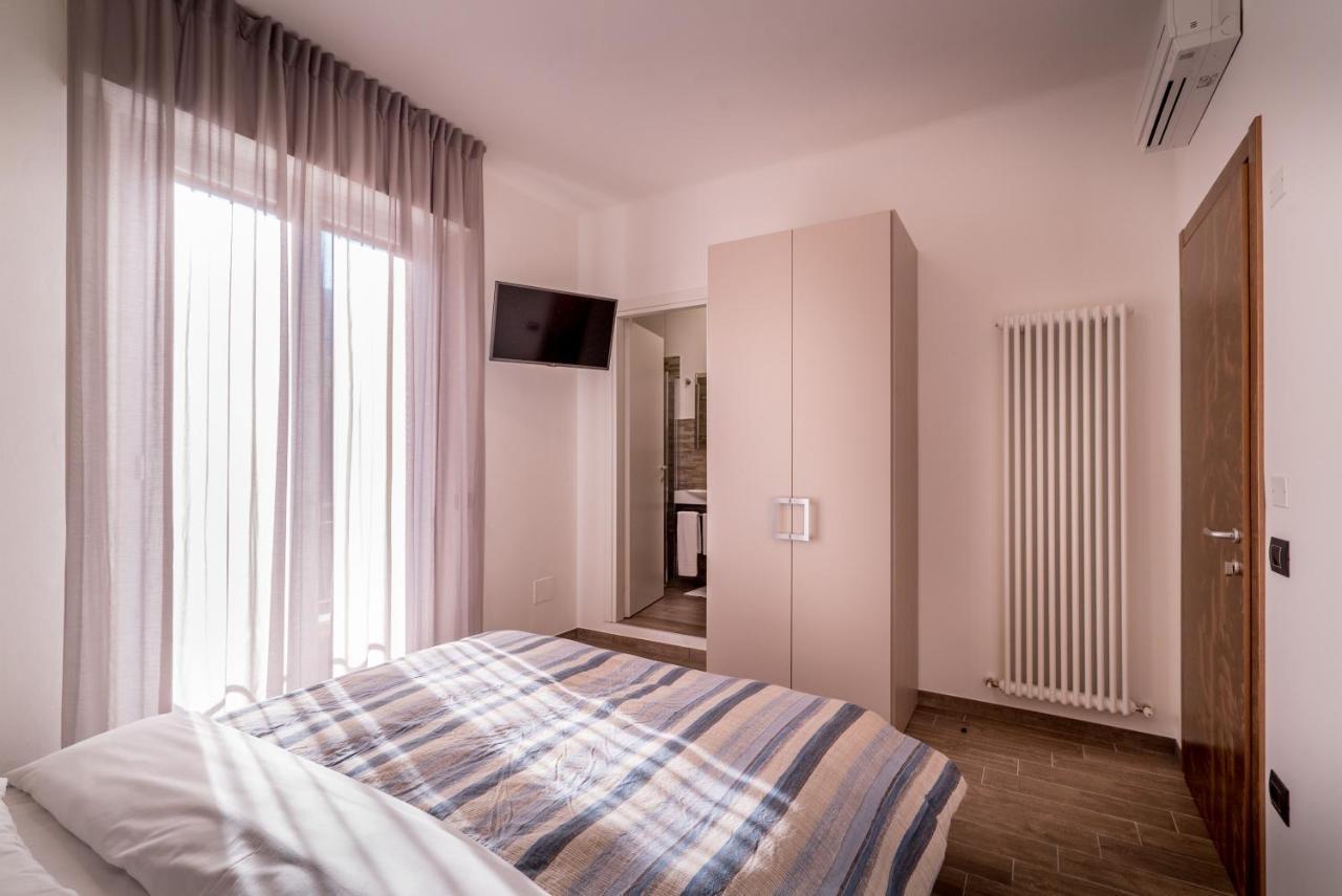 Affittacamere "A2 Passi" Fano Exteriör bild